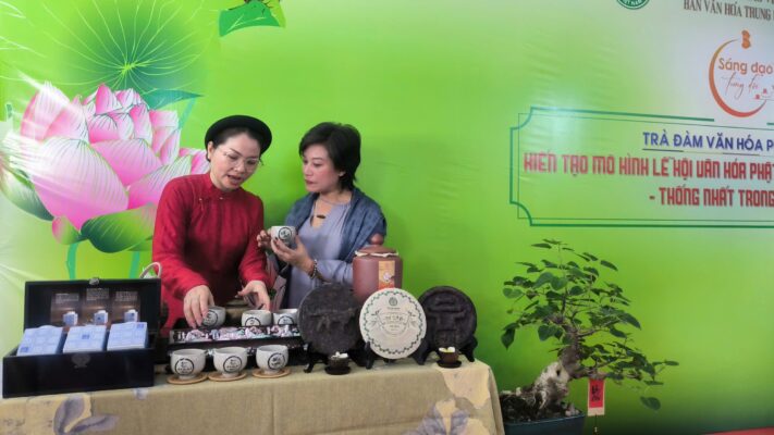 Trà đàm mô hình lễ hội trong Phật giáo